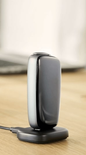 Ploom X Advanced na nabíjacej stanici